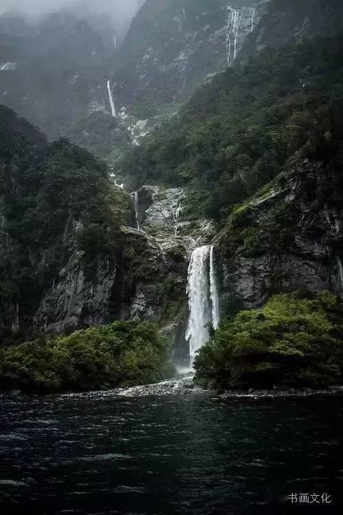 小猫钓鱼游戏龙王版有船